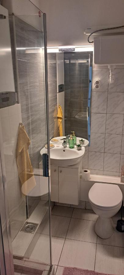 Napraforgo Apartman Leilighet Szeged Eksteriør bilde